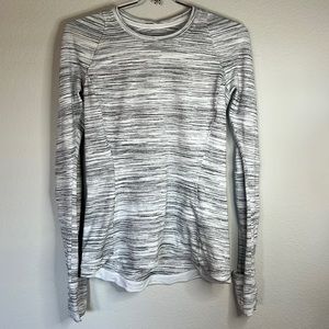 lululemon It’s Rulu Run Long Sleeve Shirt Size 6